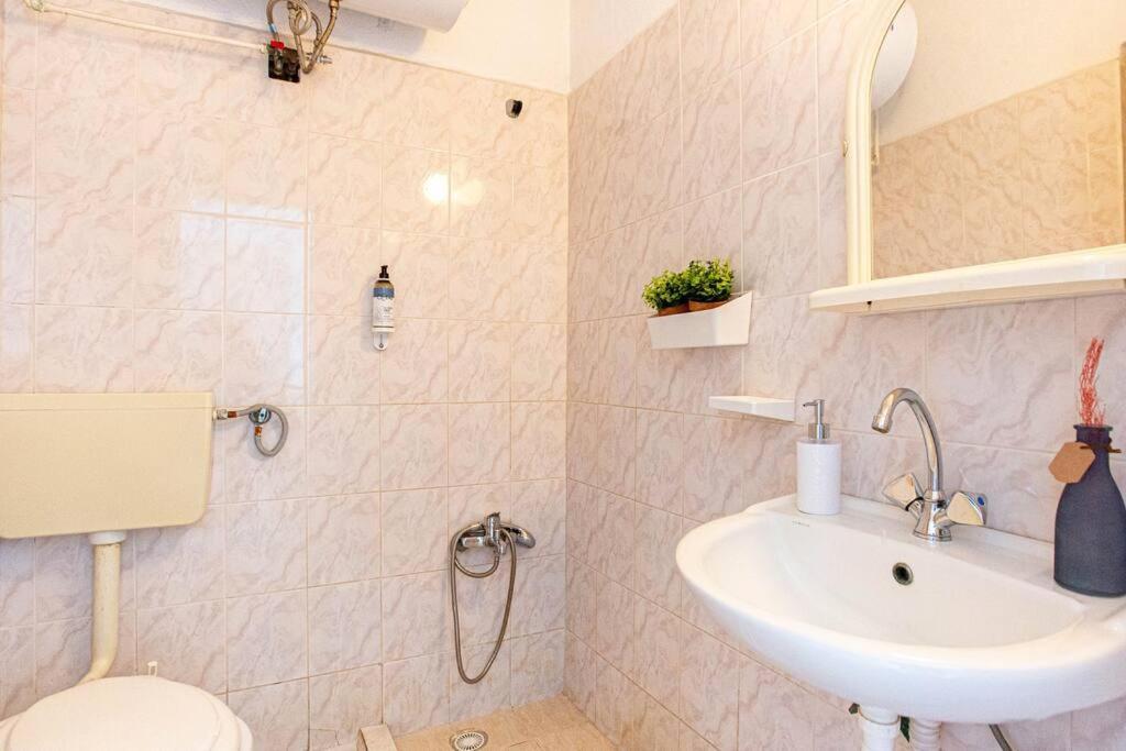 Appartamento Blue Maraci 2 - Sea View, Kitchen, Beach Access Himare Esterno foto