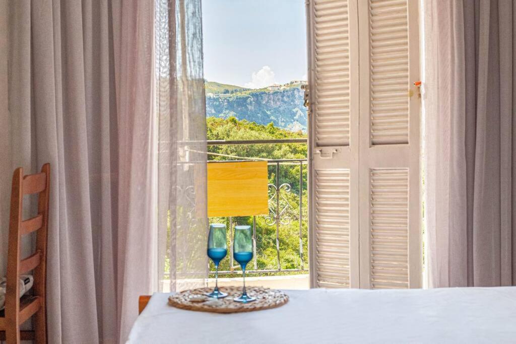 Appartamento Blue Maraci 2 - Sea View, Kitchen, Beach Access Himare Esterno foto