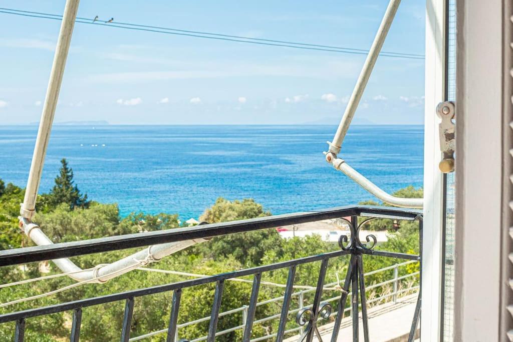 Appartamento Blue Maraci 2 - Sea View, Kitchen, Beach Access Himare Esterno foto